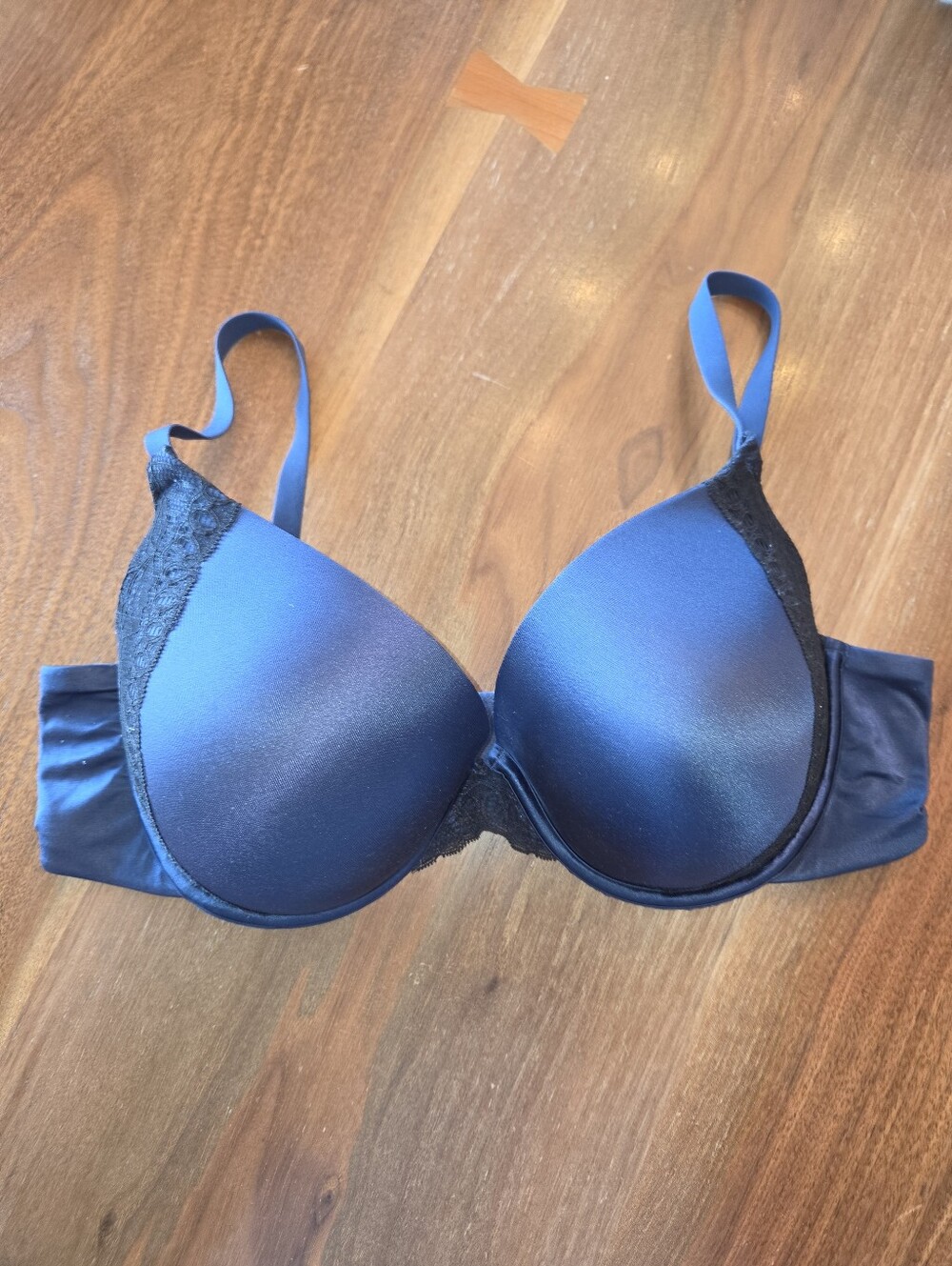 Everyday Smooth T-Shirt Bra in Deep Blue